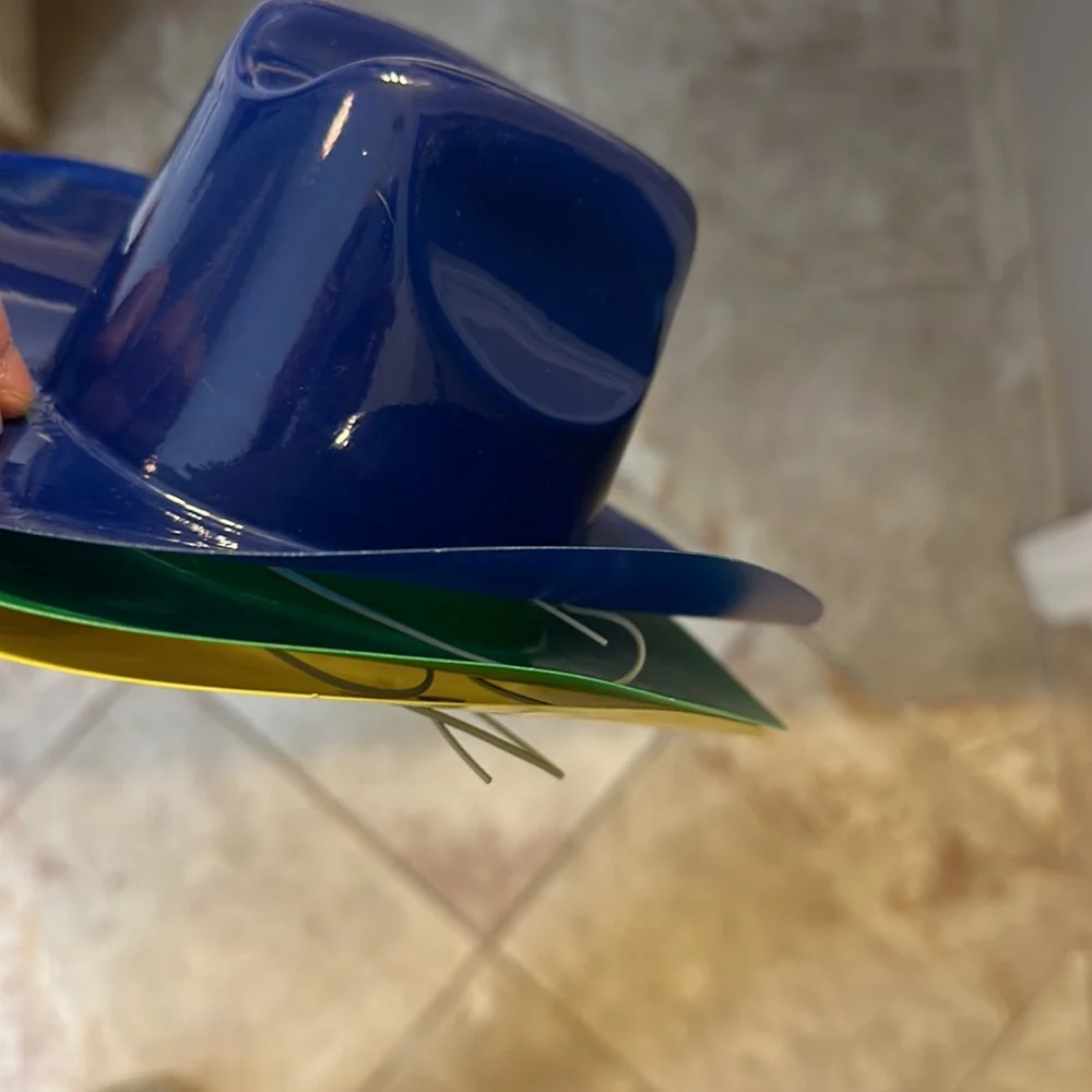 Doggie cowboy hats retro 1999-2000 made in USA worn by Scottie yellow blue green